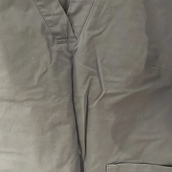 Crocs top scrub was only worn twice. - Picture 5 of 5